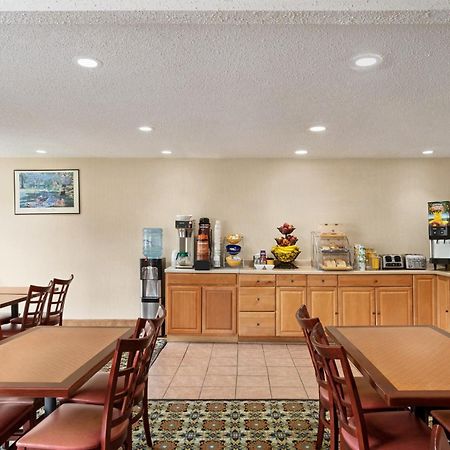The Cayuga Inn At The Finger Lakes اوبورن المظهر الخارجي الصورة