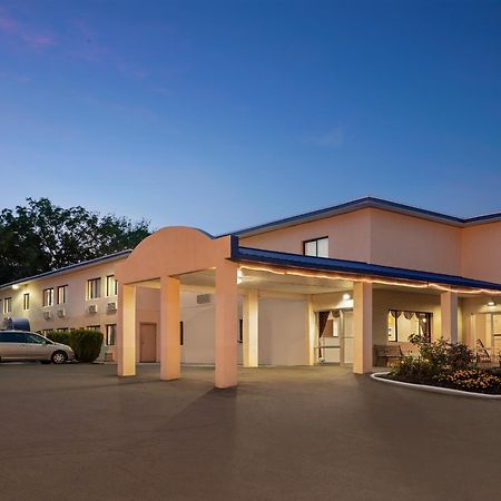 The Cayuga Inn At The Finger Lakes اوبورن المظهر الخارجي الصورة