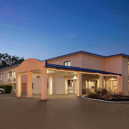 The Cayuga Inn At The Finger Lakes اوبورن المظهر الخارجي الصورة