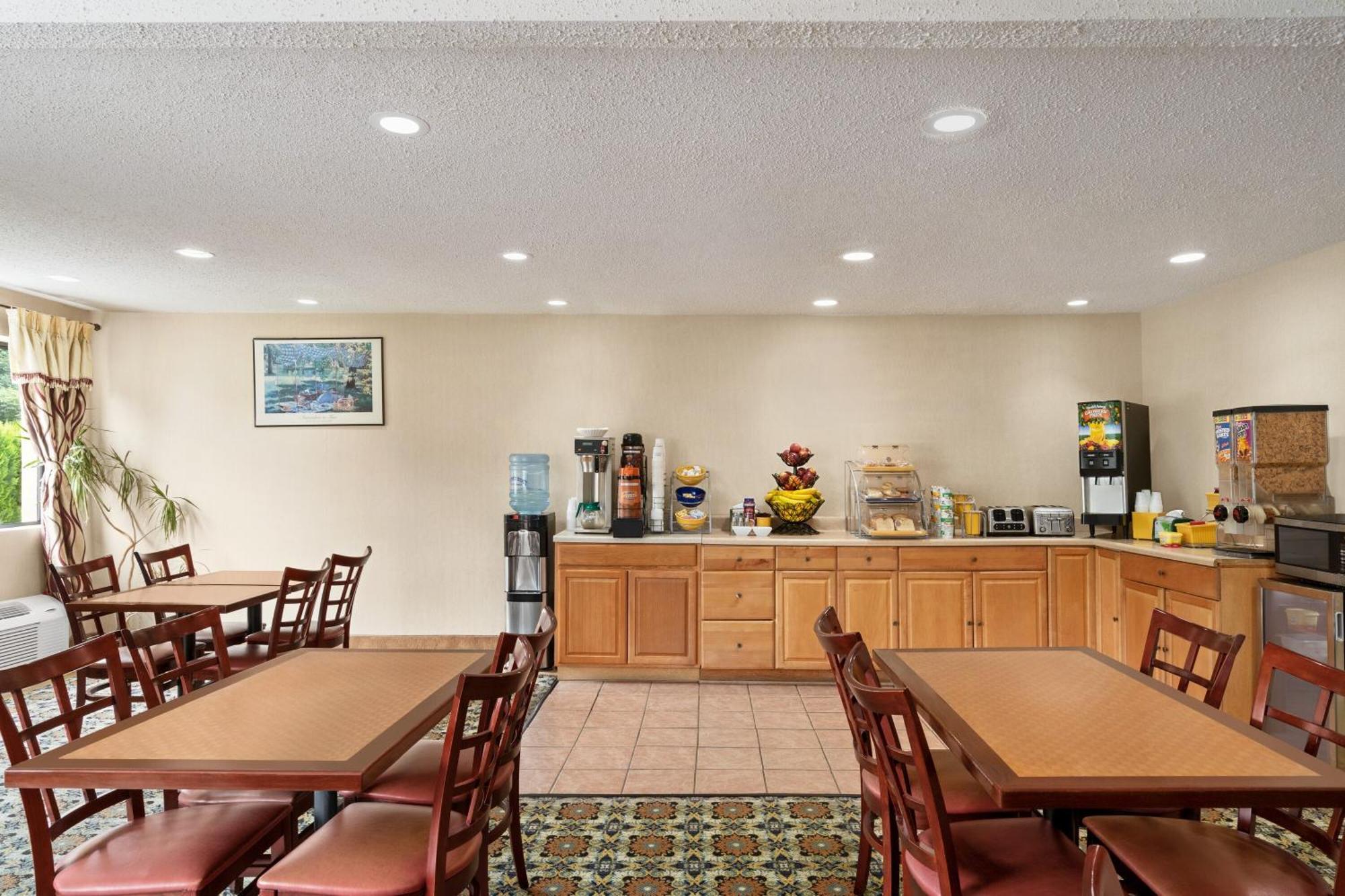 The Cayuga Inn At The Finger Lakes اوبورن المظهر الخارجي الصورة