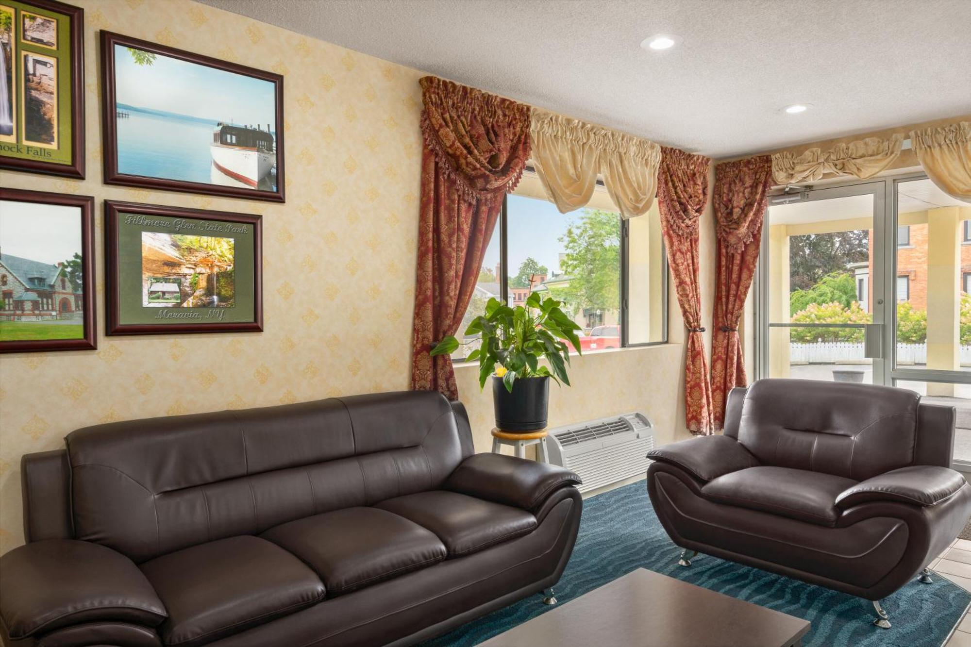 The Cayuga Inn At The Finger Lakes اوبورن المظهر الخارجي الصورة